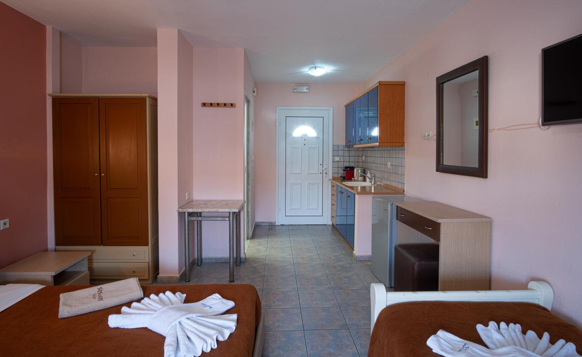 Hotel Dionysos Polichrono Polychrono Esterno foto